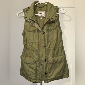 Abercrombie & Fitch Khaki Women's Utility Vest